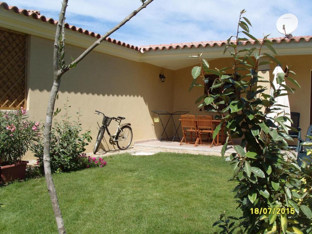 Casadelfaro Con Giardino A Pittulongu 600Metri Dalla Spiaggia Olbia Extérieur photo