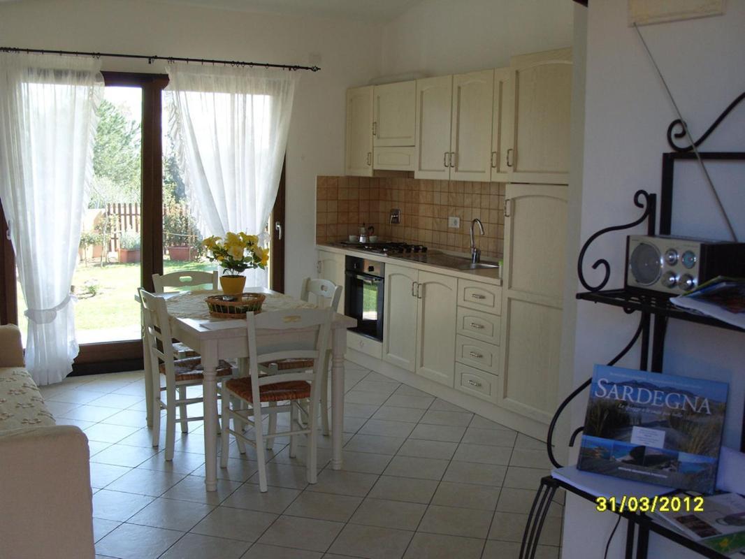 Casadelfaro Con Giardino A Pittulongu 600Metri Dalla Spiaggia Olbia Extérieur photo